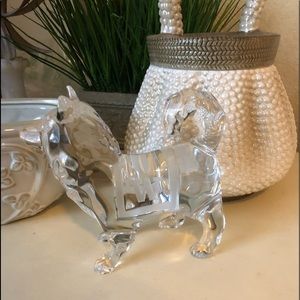Baccarat Crystal Husky (discontinued)